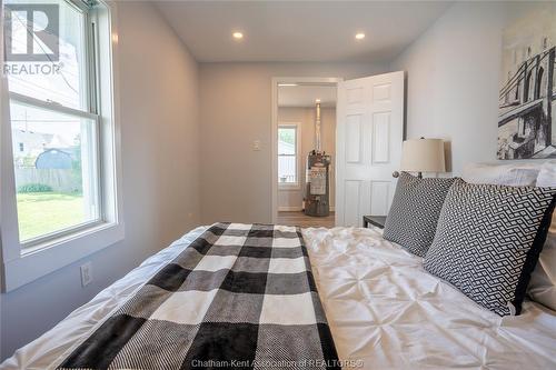 460 Wallace Street, Wallaceburg, ON - Indoor Photo Showing Bedroom