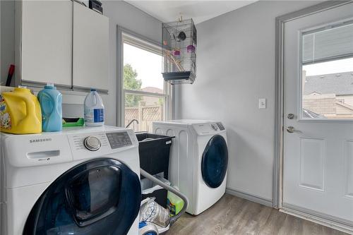 39 Normanhurst Avenue, Hamilton, ON - Indoor Photo Showing Laundry Room