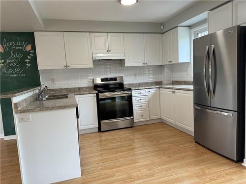 2375 Truscott Drive|Unit #7, Mississauga, ON - Indoor Photo Showing Kitchen With Stainless Steel Kitchen