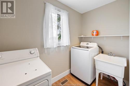 3134 Riberdy, Windsor, ON - Indoor Photo Showing Laundry Room