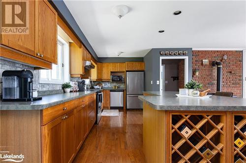 7 Dawsonwood Drive, Bracebridge, ON - Indoor Photo Showing Kitchen