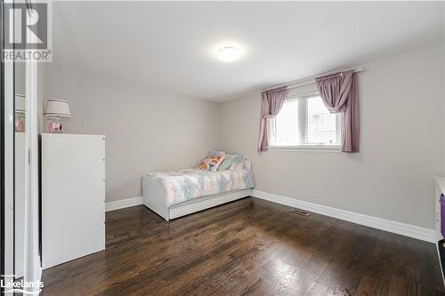 39 Edwin Drive, Brampton, ON - Indoor Photo Showing Bedroom