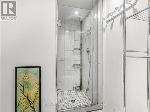 1827 - 3 Greystone Walk Drive, Toronto, ON - Indoor Photo Showing Bathroom