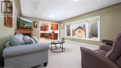 68 Sauble Falls Road, Sauble Beach, ON - Indoor Photo Showing Living Room