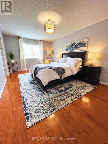 4868 Marble Arch Mews, Mississauga, ON - Indoor Photo Showing Bedroom