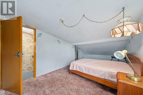 4329 Old Highway 2, Belleville, ON - Indoor Photo Showing Bedroom