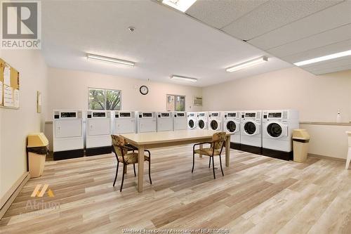 3936 Wyandotte Unit# 304, Windsor, ON - Indoor Photo Showing Laundry Room