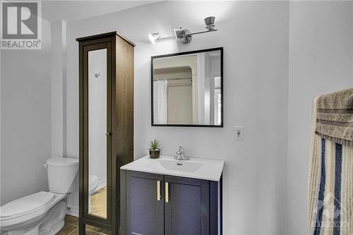 2980 Roger Stevens Drive, Ottawa, ON - Indoor Photo Showing Bathroom