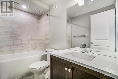 874 Moses Tennisco Street, Ottawa, ON - Indoor Photo Showing Bathroom