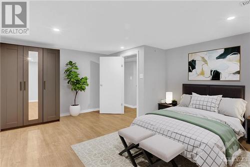 50 Hilliard Avenue, Ottawa, ON - Indoor Photo Showing Bedroom