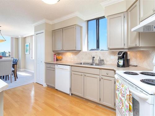 415-225 Belleville St, Victoria, BC - Indoor Photo Showing Kitchen