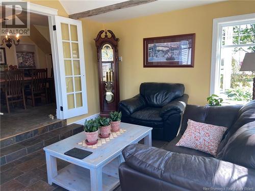 2402 Route 885, Havelock, NB - Indoor Photo Showing Living Room