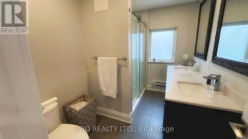 1-Main - 471 Ossington Avenue, Toronto, ON - Indoor Photo Showing Bathroom