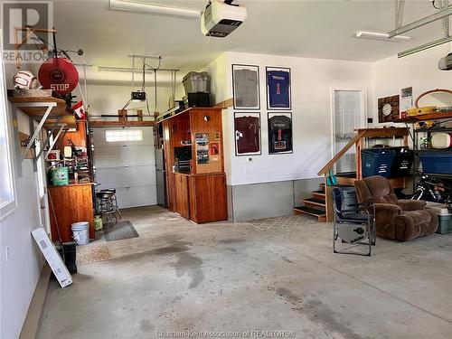31 Hidden Valley Drive, Blenheim, ON - Indoor Photo Showing Garage