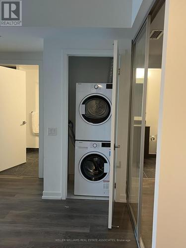 709 - 82 Dalhousie Street, Toronto, ON - Indoor Photo Showing Laundry Room
