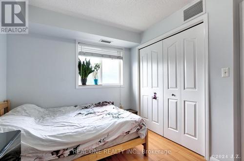 109 - 5225 Finch Avenue E, Toronto E07, ON - Indoor Photo Showing Bedroom