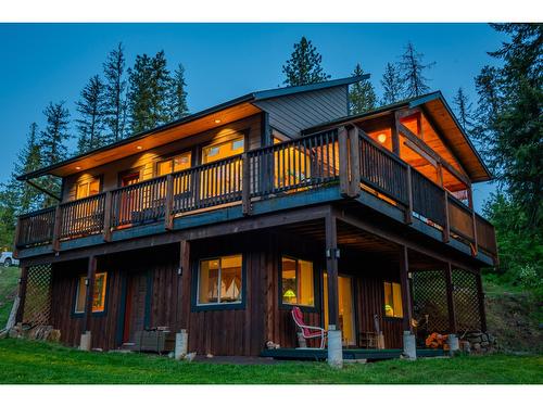 4602 Carlson East Road, Nelson, BC - Outdoor With Deck Patio Veranda