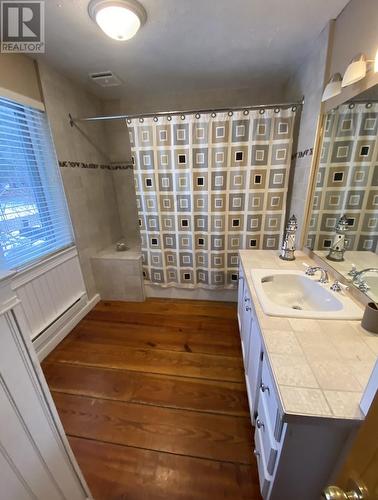 7 Strickland Road, Frenchman'S Cove, NL - Indoor Photo Showing Bathroom
