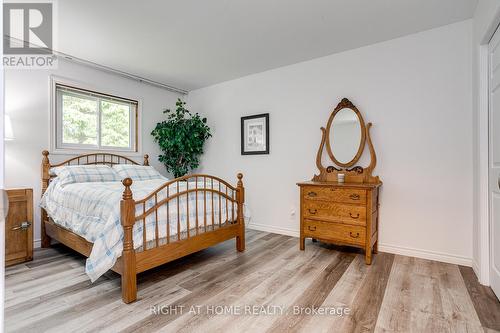 41 Janlisda Drive, Kawartha Lakes, ON - Indoor Photo Showing Bedroom