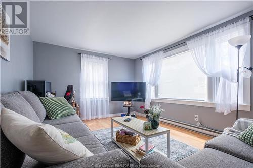 23 Halls St, Moncton, NB - Indoor Photo Showing Living Room