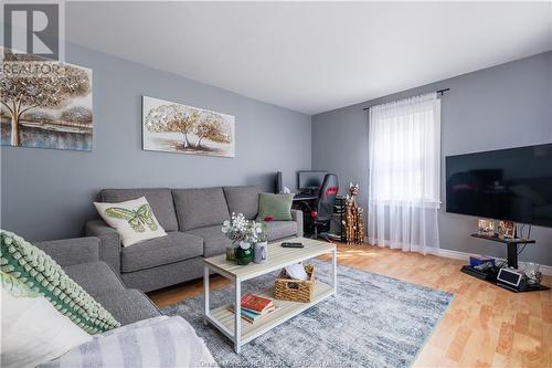 23 Halls St, Moncton, NB - Indoor Photo Showing Living Room