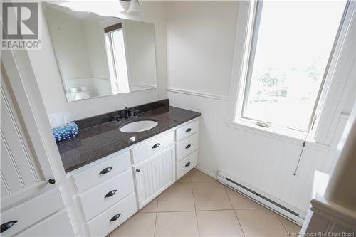 197 Gondola Point Road, Rothesay, NB - Indoor Photo Showing Bathroom