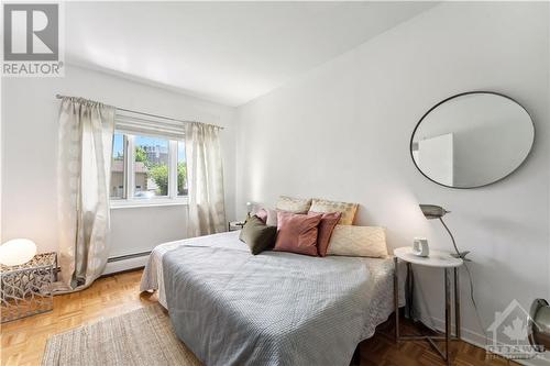 155 Glynn Avenue, Ottawa, ON - Indoor Photo Showing Bedroom