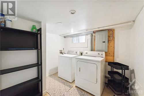 155 Glynn Avenue, Ottawa, ON - Indoor Photo Showing Laundry Room