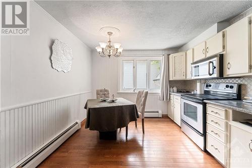 155 Glynn Avenue, Ottawa, ON - Indoor Photo Showing Kitchen