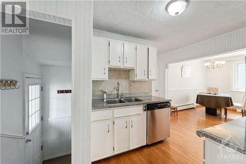 155 Glynn Avenue, Ottawa, ON - Indoor Photo Showing Kitchen With Double Sink