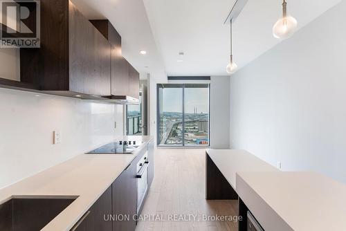 2007 - 16 Bonnycastle Street, Toronto (Waterfront Communities), ON - Indoor Photo Showing Kitchen