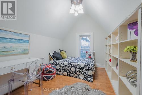 C - 251 Sydenham Street, London, ON - Indoor Photo Showing Bedroom