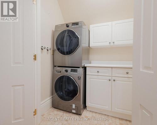 C - 251 Sydenham Street, London, ON - Indoor Photo Showing Laundry Room