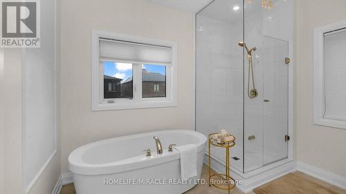 18 Boone Crescent, Vaughan (Kleinburg), ON - Indoor Photo Showing Bathroom