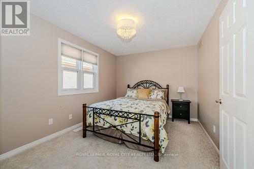 13 - 461 Columbia Street W, Waterloo, ON - Indoor Photo Showing Bedroom