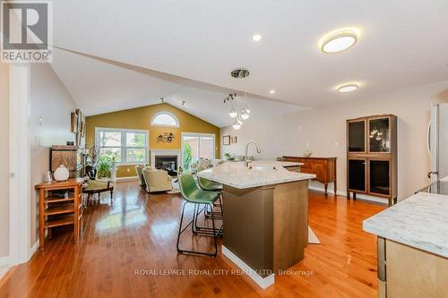 13 - 461 Columbia Street W, Waterloo, ON - Indoor Photo Showing Kitchen