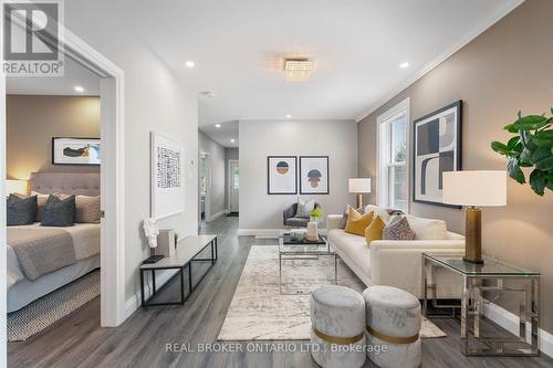 50 Pearl Street, Brantford, ON - Indoor Photo Showing Living Room