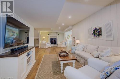 234 Concession 14 Road E, Flamborough, ON - Indoor Photo Showing Living Room