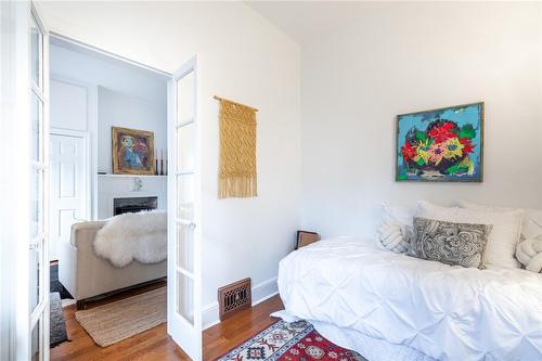 15 Liberty Street, Hamilton, ON - Indoor Photo Showing Bedroom