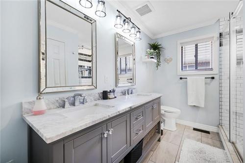 24 Benziger Lane, Hamilton, ON - Indoor Photo Showing Bathroom