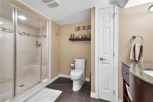 24 Benziger Lane, Hamilton, ON - Indoor Photo Showing Bathroom