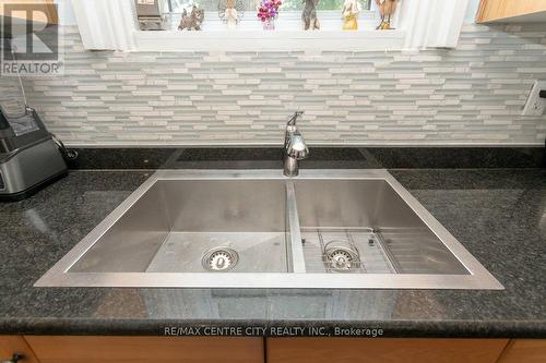 23 Fairview Avenue, St. Thomas, ON - Indoor Photo Showing Kitchen