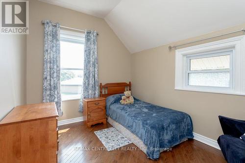 23 Fairview Avenue, St. Thomas, ON - Indoor Photo Showing Bedroom