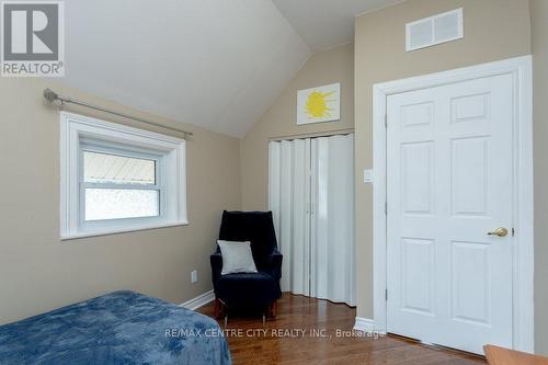 23 Fairview Avenue, St. Thomas, ON - Indoor Photo Showing Bedroom