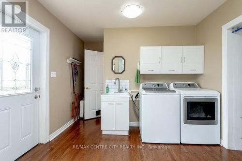 23 Fairview Avenue, St. Thomas, ON - Indoor Photo Showing Laundry Room