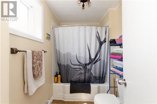 50 Academy Street, Hillsborough, NB - Indoor Photo Showing Bathroom