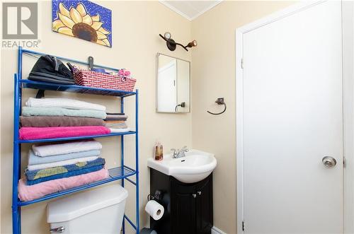 50 Academy Street, Hillsborough, NB - Indoor Photo Showing Bathroom