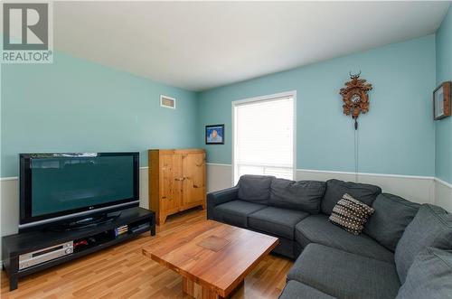 50 Academy Street, Hillsborough, NB - Indoor Photo Showing Living Room