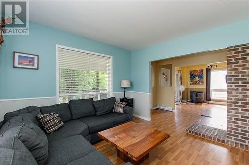 50 Academy Street, Hillsborough, NB - Indoor Photo Showing Living Room