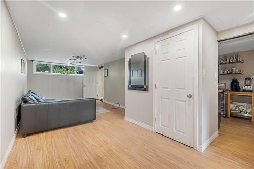 253 West 33Rd Street, Hamilton, ON - Indoor Photo Showing Other Room